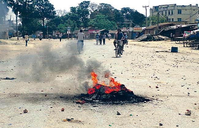 कफ्र्यू भन्दा बास बस्ने आएका लुटेराद्धार गौरमा एकजनाको हत्या 